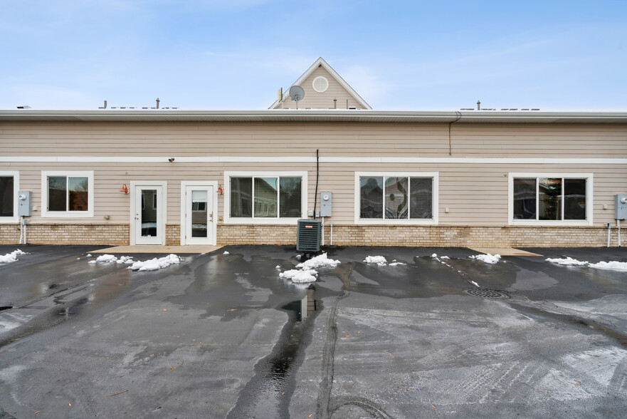 11210-11214 86th Ave N, Maple Grove, MN for sale - Building Photo - Image 3 of 32