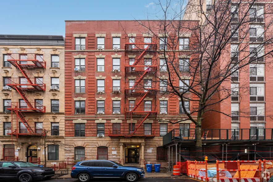 304-306 W 149th St, New York, NY for sale - Building Photo - Image 2 of 5