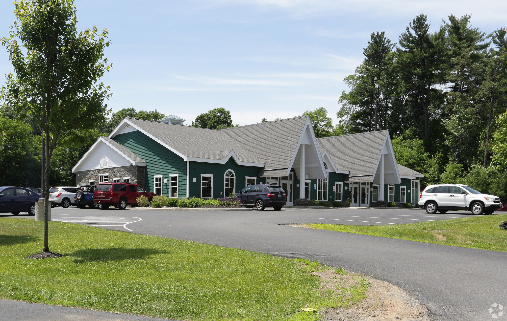 9 Old Plank Rd, Clifton Park, NY for sale Primary Photo- Image 1 of 1