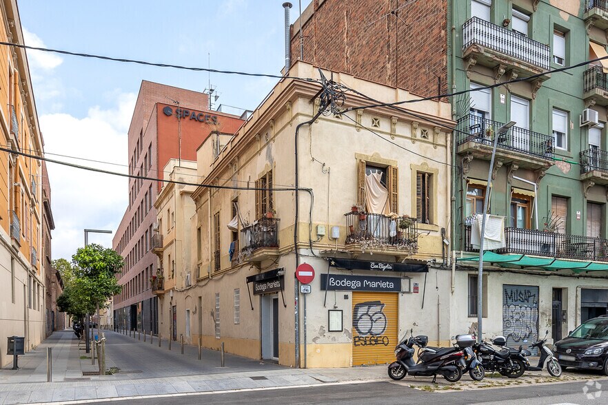 Retail in Barcelona, Barcelona for lease - Primary Photo - Image 1 of 2