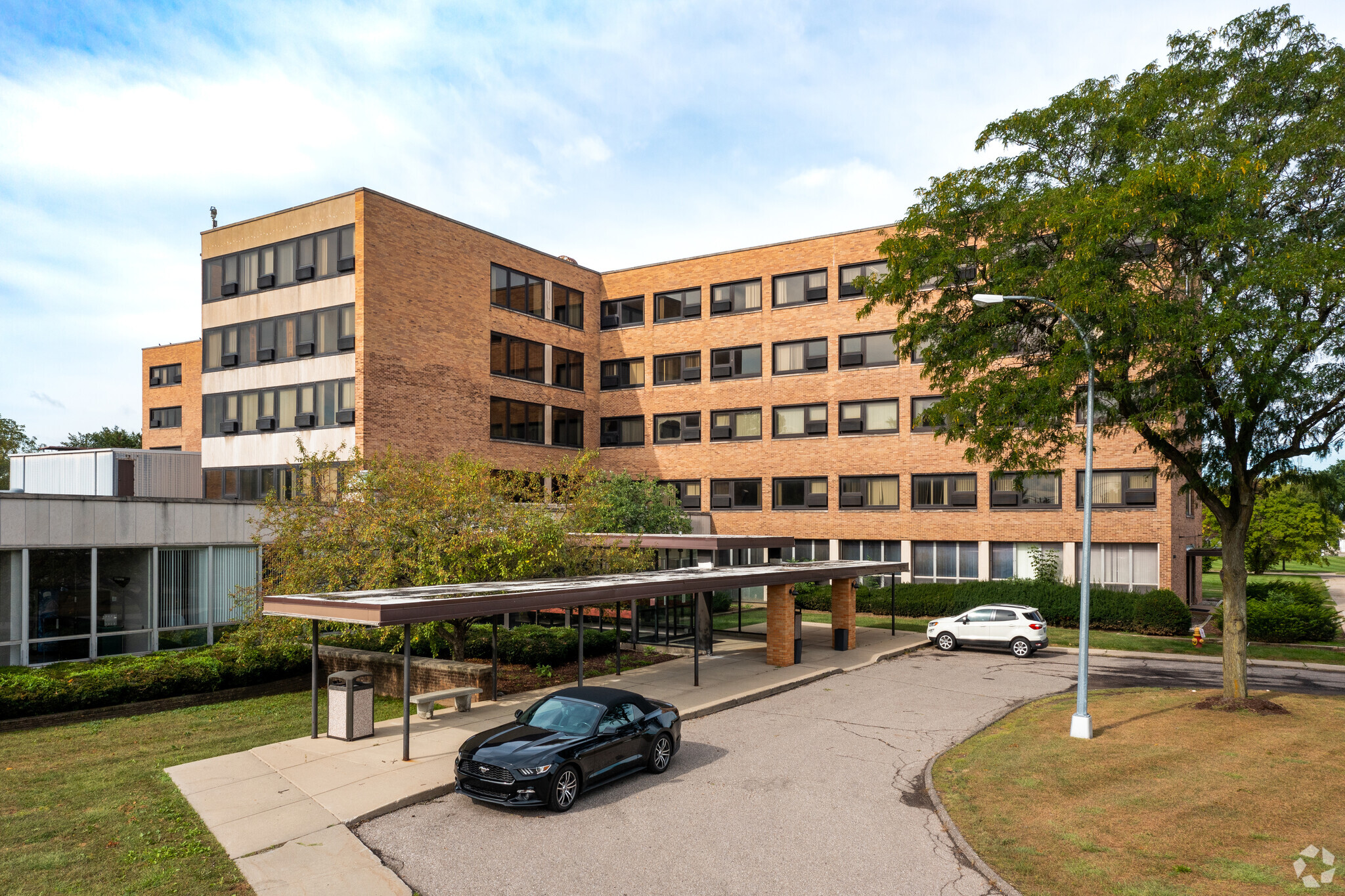 26400 W Outer Dr, Lincoln Park, MI for sale Building Photo- Image 1 of 1