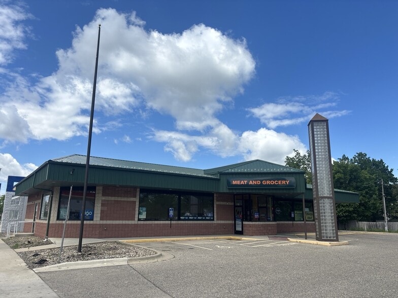 712 NW 4th St, Faribault, MN for lease - Building Photo - Image 2 of 4