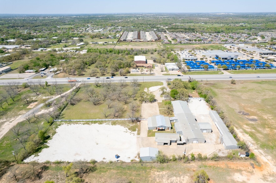 4805 E US Highway 377, Granbury, TX 76049