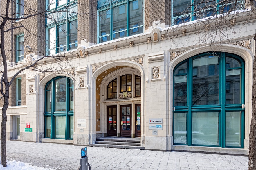 455 Rue Saint-Antoine O, Montréal, QC for lease - Building Photo - Image 3 of 18