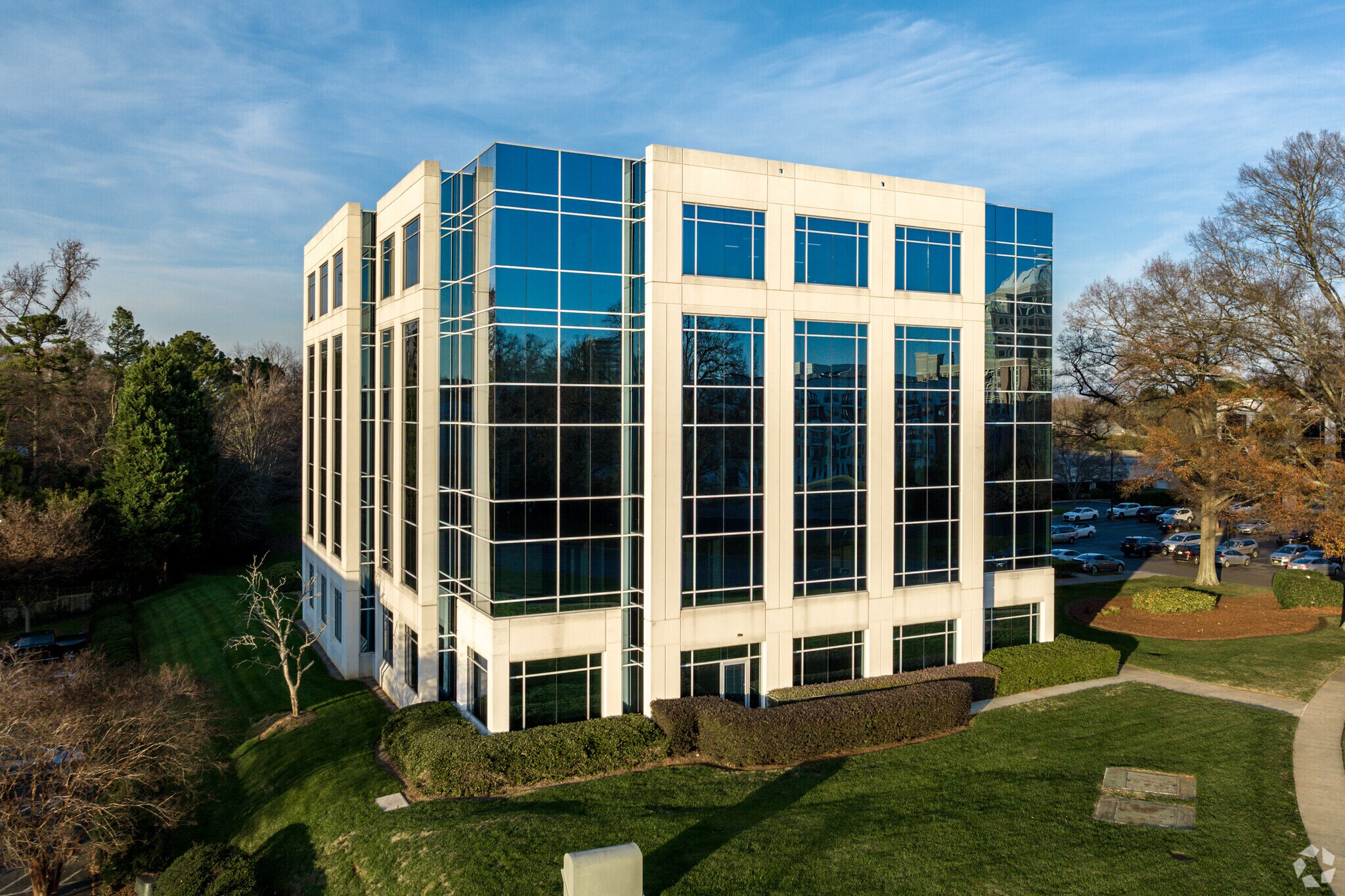 5501 Carnegie Blvd Charlotte North Carolina 28209 Usa 5925 Carnegie Blvd, Charlotte, NC 28209 - Carnegie VIII | LoopNet