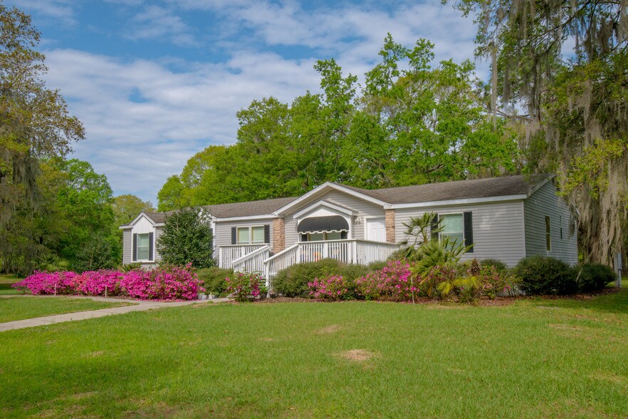 2712 Rogers Ranch Rd, Lithia, FL 33547