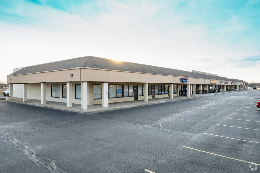 27072 Carronade Dr, Perrysburg, OH for lease - Building Photo - Image 2 of 7