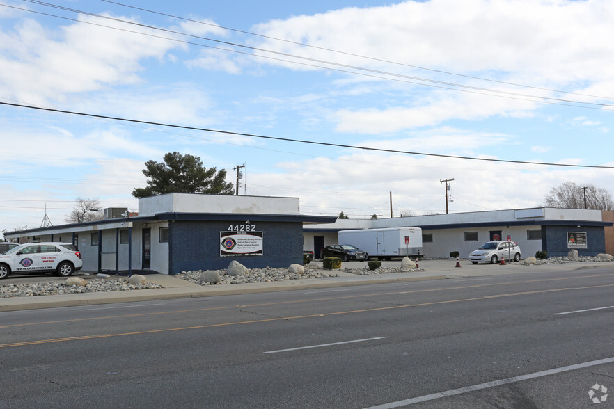 44262 Division St, Lancaster, CA for sale - Building Photo - Image 3 of 3