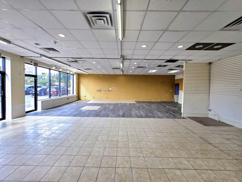 1215-1225 S Ashland Ave, Chicago, IL for lease - Building Photo - Image 2 of 13