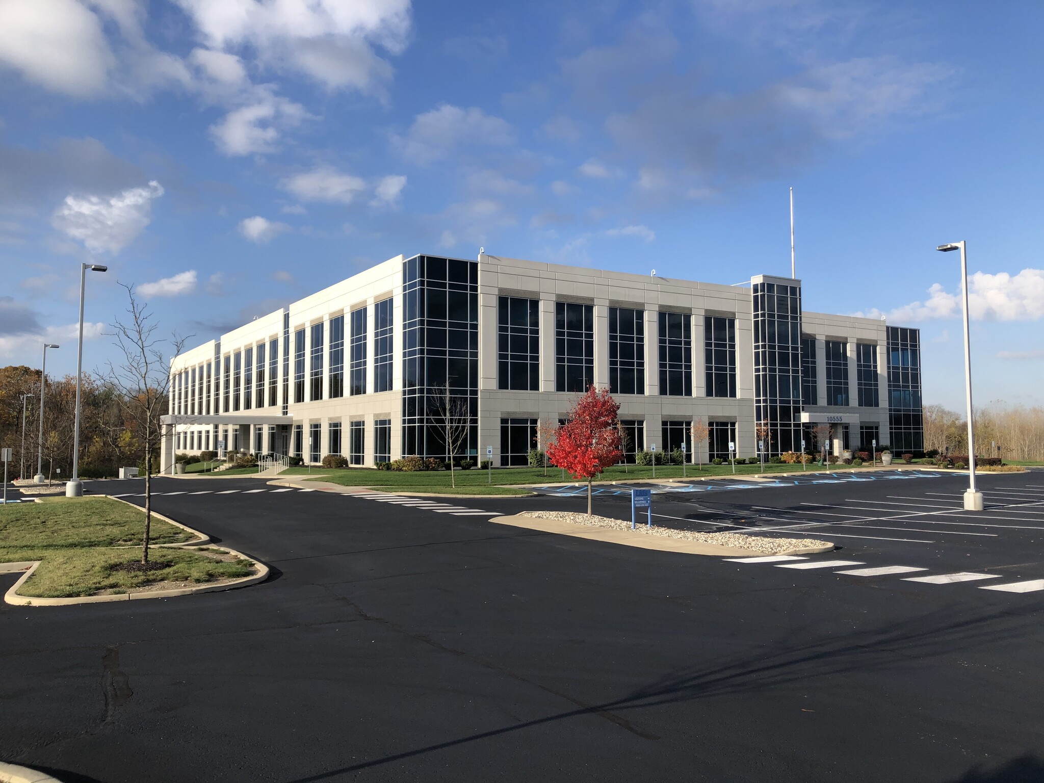 10855 Creek Way, Zionsville, IN 46077 - Creekside Corporate Park | LoopNet