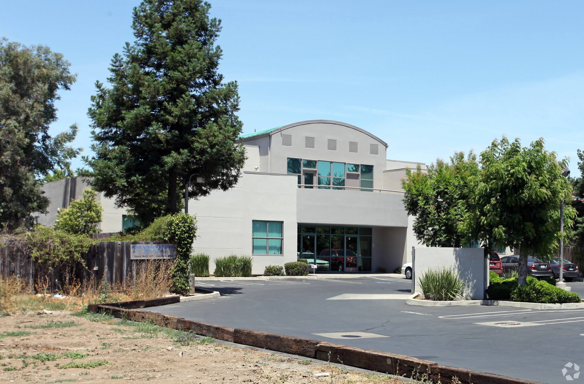 413 E Orangeburg Ave, Modesto, CA, 95350 Medical Space For Lease