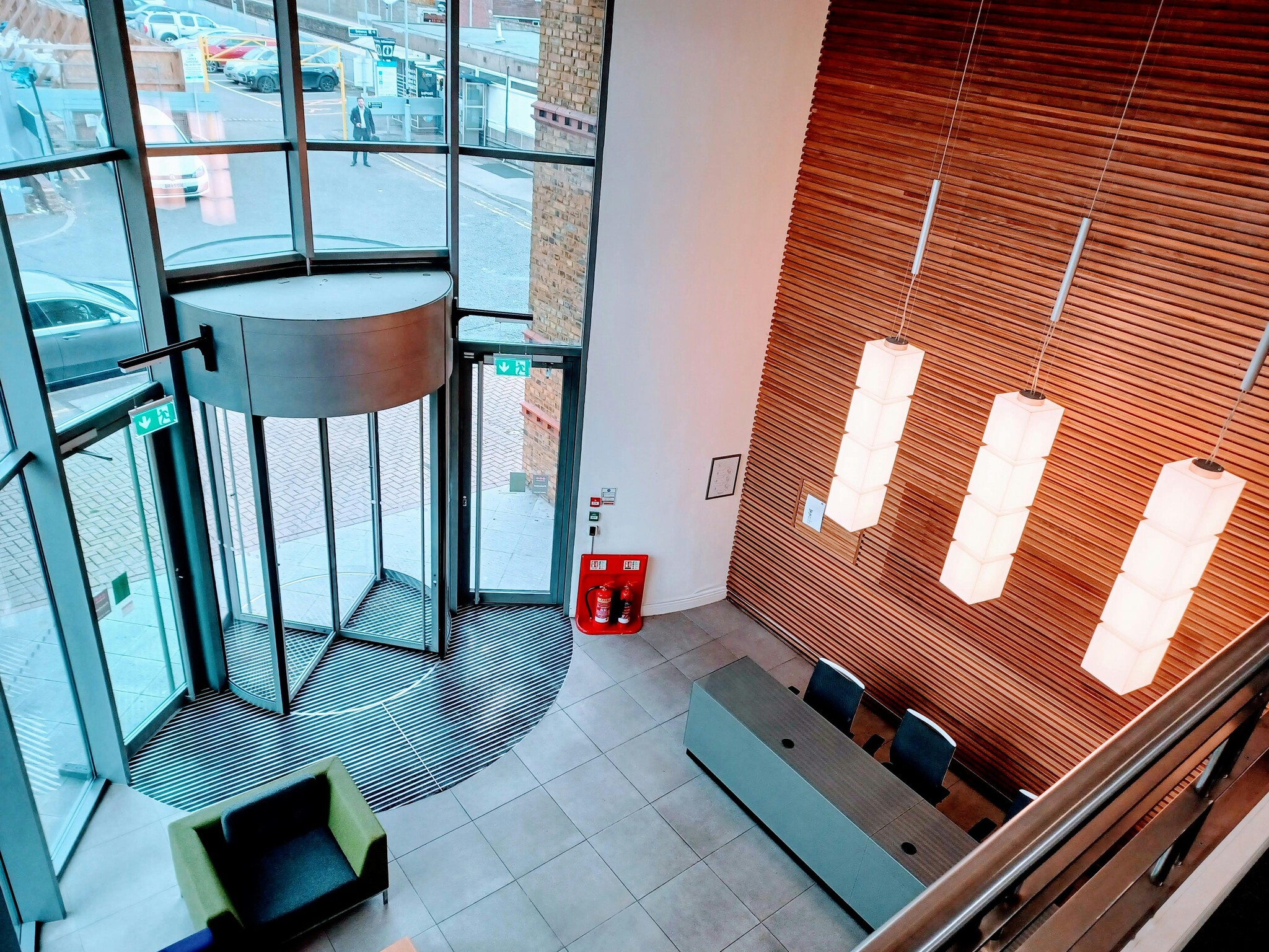 18-19 Station Rd, Sunbury On Thames for lease Interior Photo- Image 1 of 9