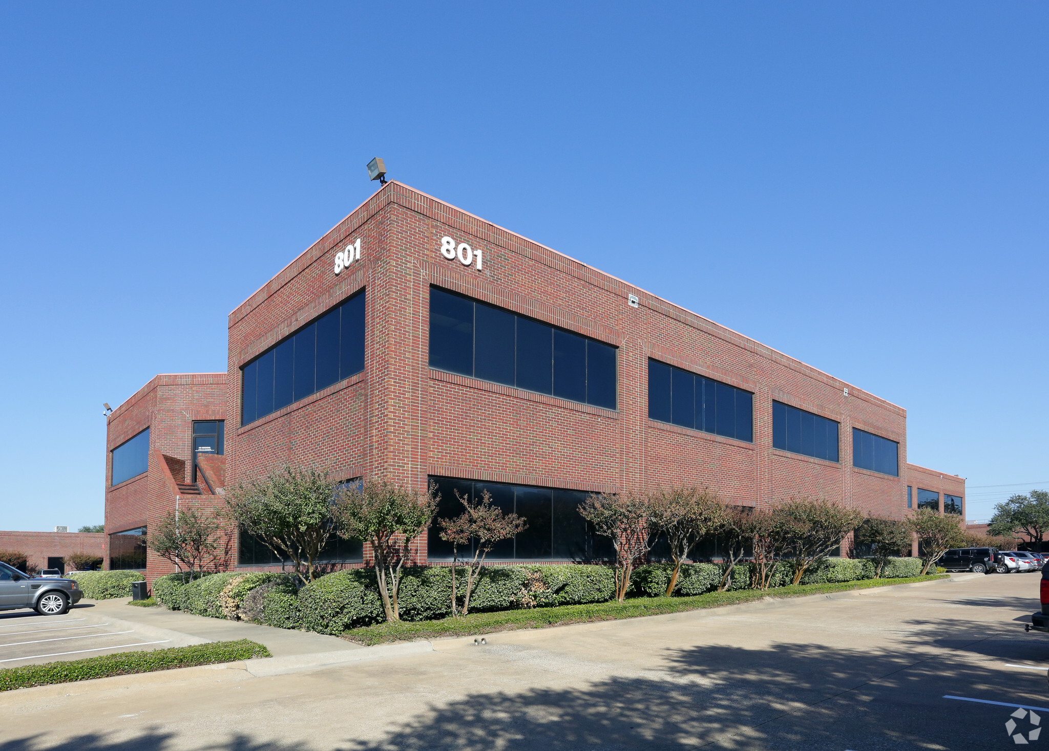 801 E Plano Pky, Plano, TX for lease Building Photo- Image 1 of 11