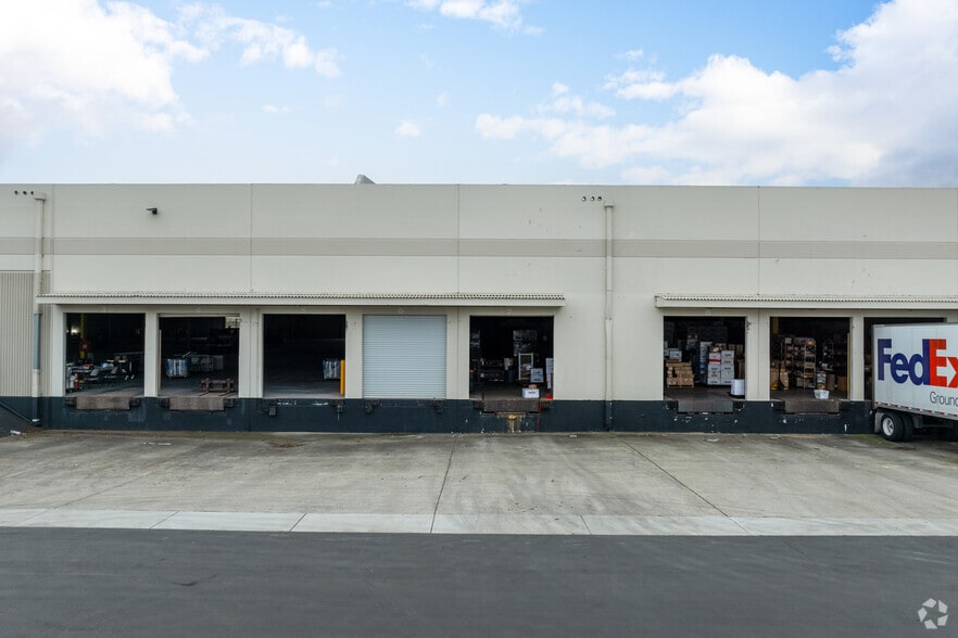 2263-2277 National Ave, Hayward, CA for lease - Building Photo - Image 3 of 5