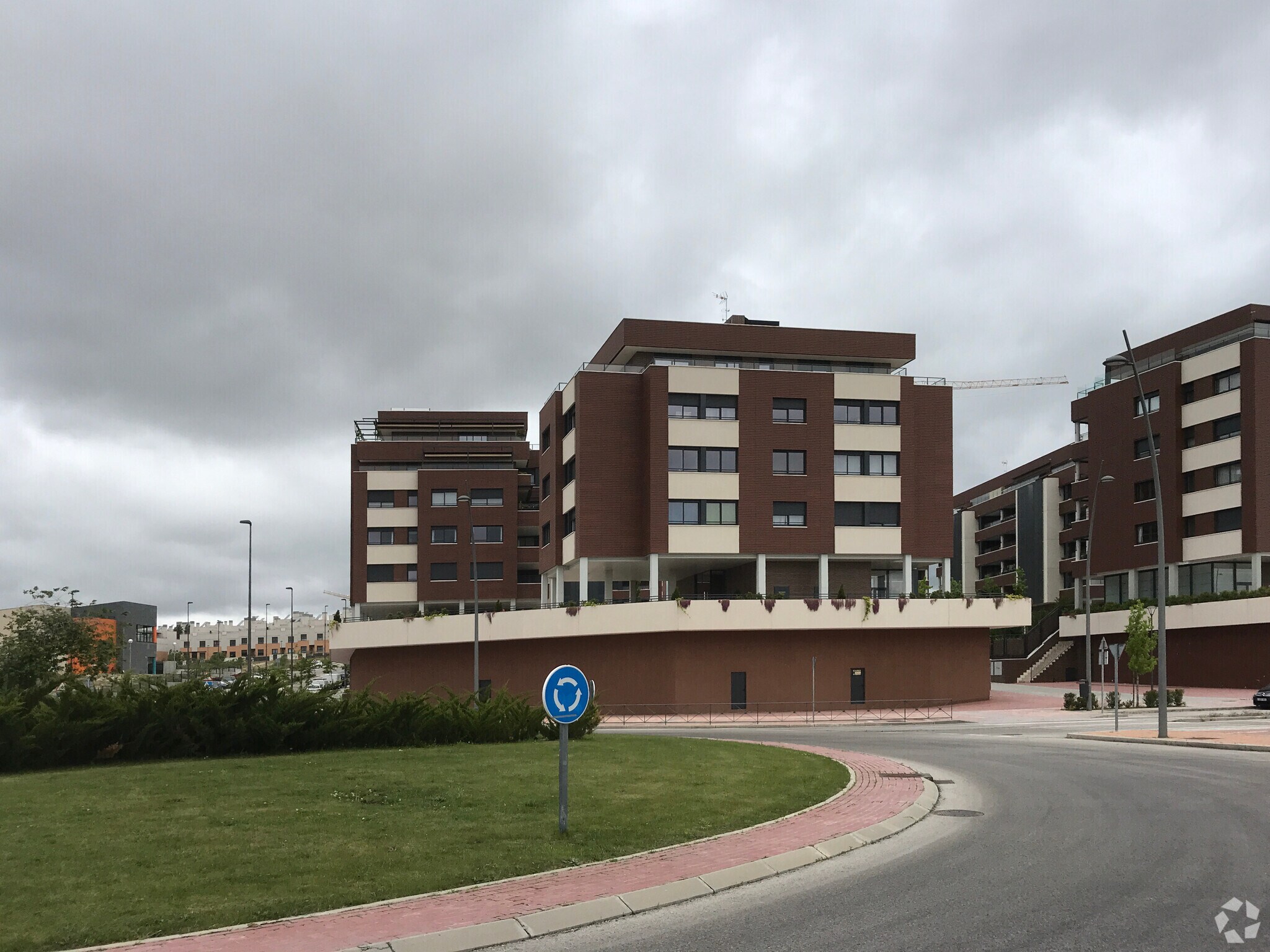 Retail in Tres Cantos, Madrid for lease Primary Photo- Image 1 of 3