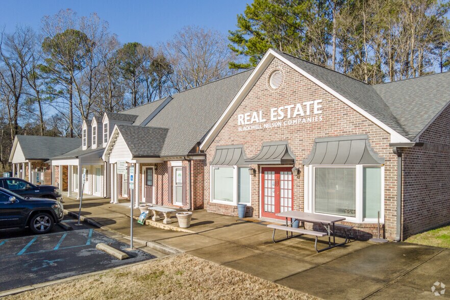 5502 Caldwell Mill Rd, Pelham, AL 35124