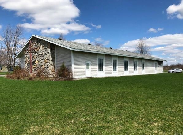 24650 Hinds Rd, Watertown, NY for sale - Primary Photo - Image 1 of 1