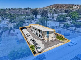 9208 Harness St, Spring Valley CA - Parking Garage