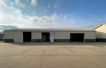 780 S Chicago St, Geneseo, IL for lease Interior Photo- Image 1 of 10