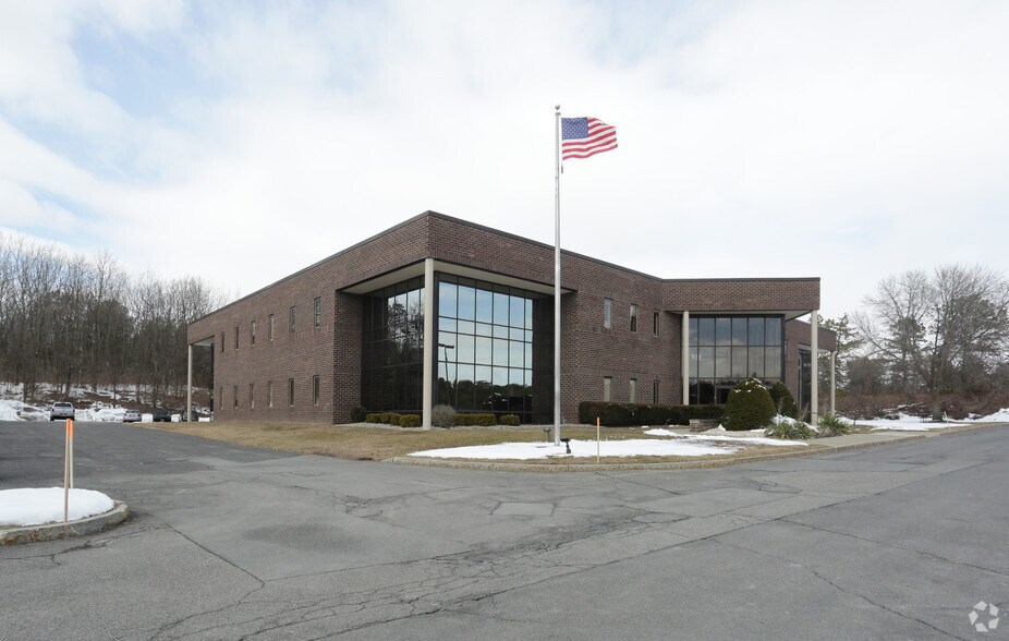 9 Washington Sq, Albany, NY for sale - Primary Photo - Image 1 of 23