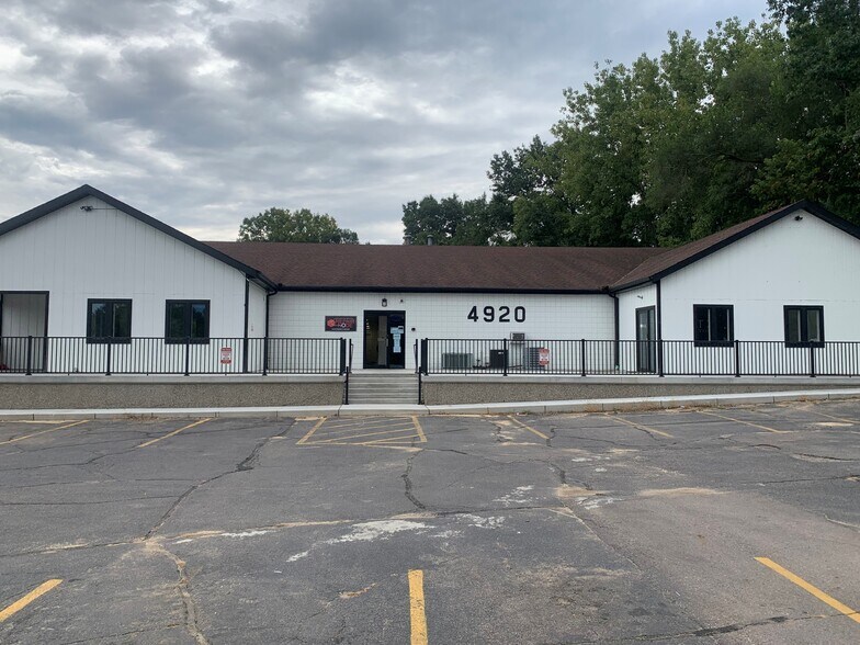 4920-4930 Plainfield Ave, Grand Rapids, MI for sale - Building Photo - Image 1 of 1