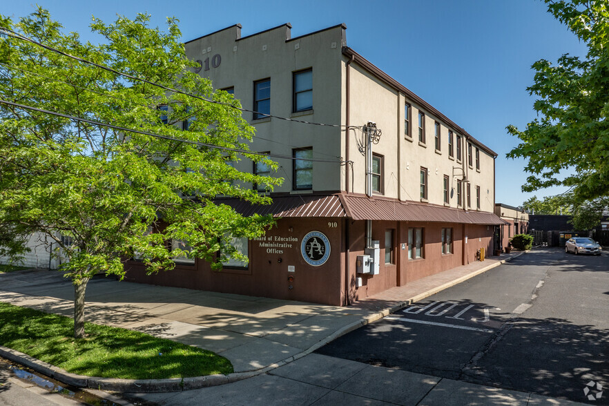 910 4th Ave, Asbury Park, NJ for lease - Building Photo - Image 3 of 10