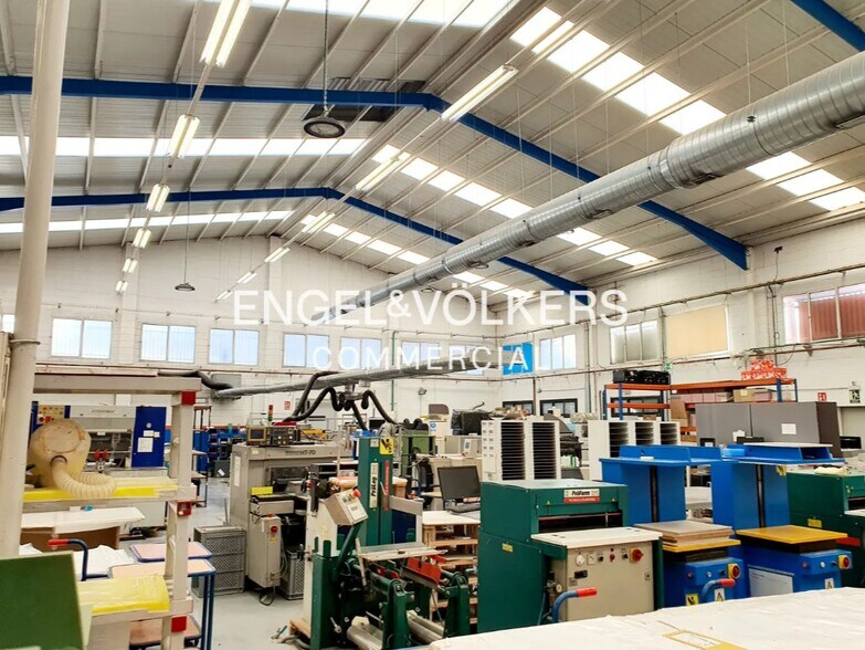 Industrial in Sant Joan Despí, Barcelona for lease - Building Photo - Image 2 of 5