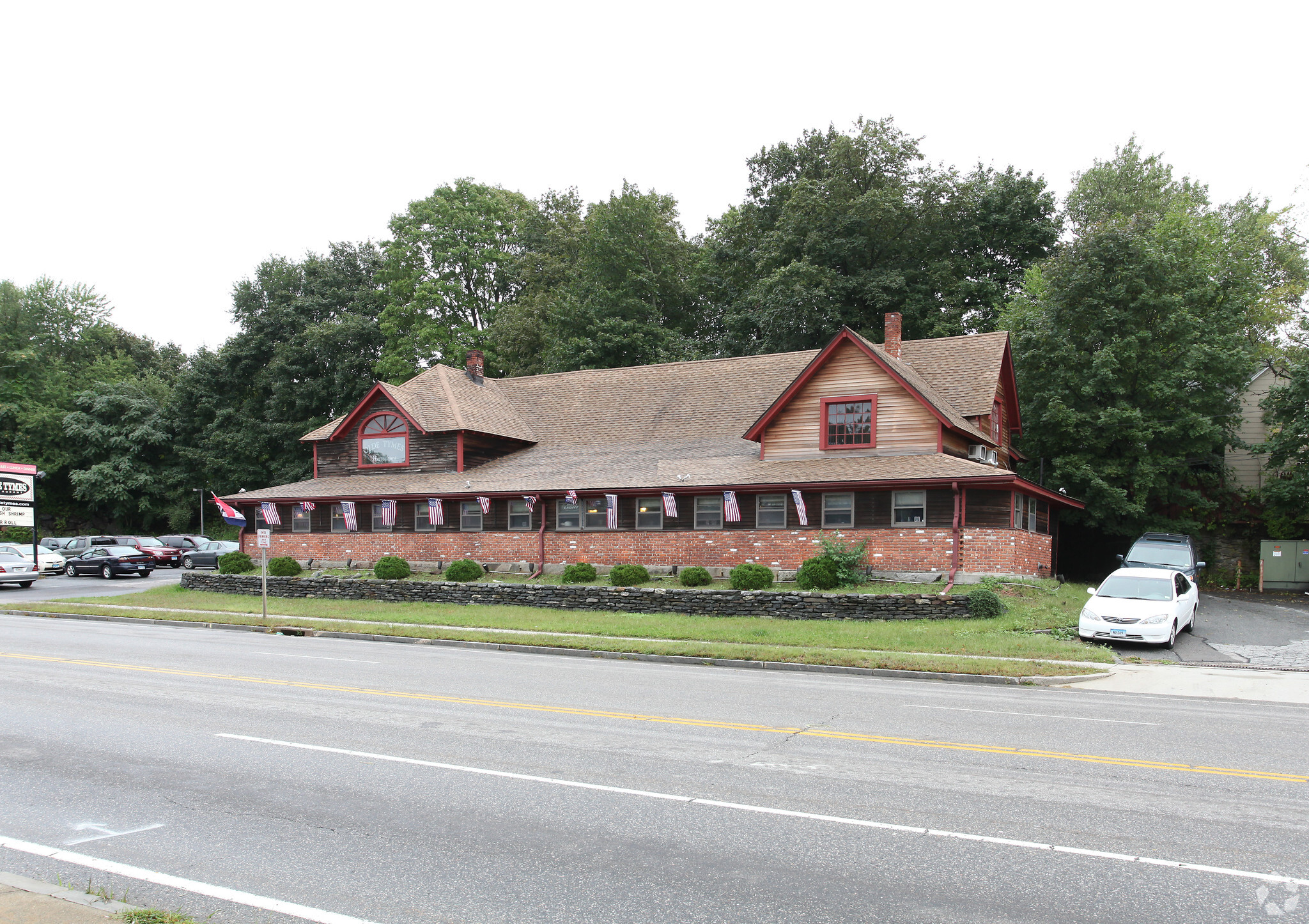 336 W Main St, Norwich, CT for sale Primary Photo- Image 1 of 9