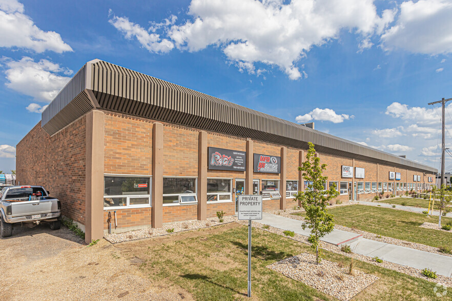 12855-12873 141 St NW, Edmonton, AB for lease - Primary Photo - Image 1 of 7