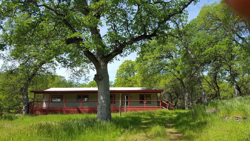 239 Perla Rd, Igo, CA for sale - Building Photo - Image 1 of 1
