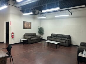 1814 NW 1st St, Oklahoma City, OK for lease Building Photo- Image 1 of 12