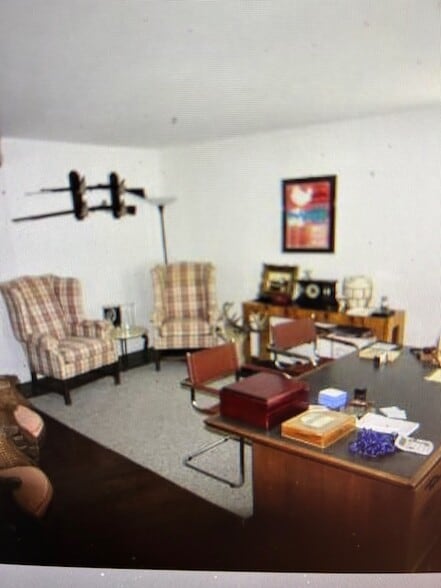 70 Sullivan St, Wurtsboro, NY for sale - Interior Photo - Image 2 of 4