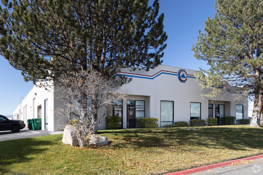 1350 Freeport Blvd, Sparks, NV for lease - Building Photo - Image 1 of 8