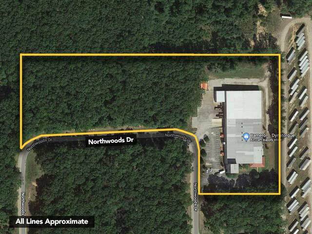 2076 Northwoods Dr, Muskegon, MI for sale Primary Photo- Image 1 of 1