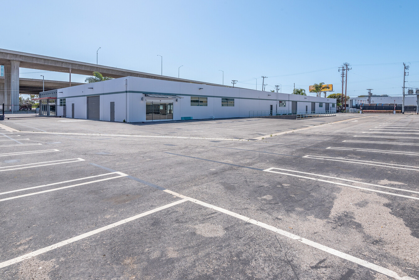 5251 W Imperial Hwy, Los Angeles, CA 90045 | LoopNet