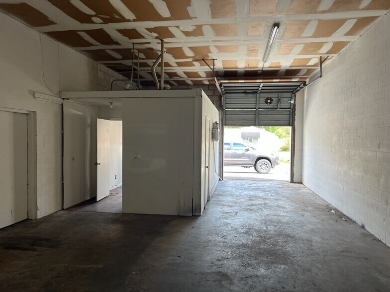 3650 NE 25th St, Ocala, FL for lease - Building Photo - Image 3 of 11