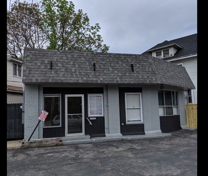 1601 Plainfield Ave NE, Grand Rapids, MI for sale Building Photo- Image 1 of 1