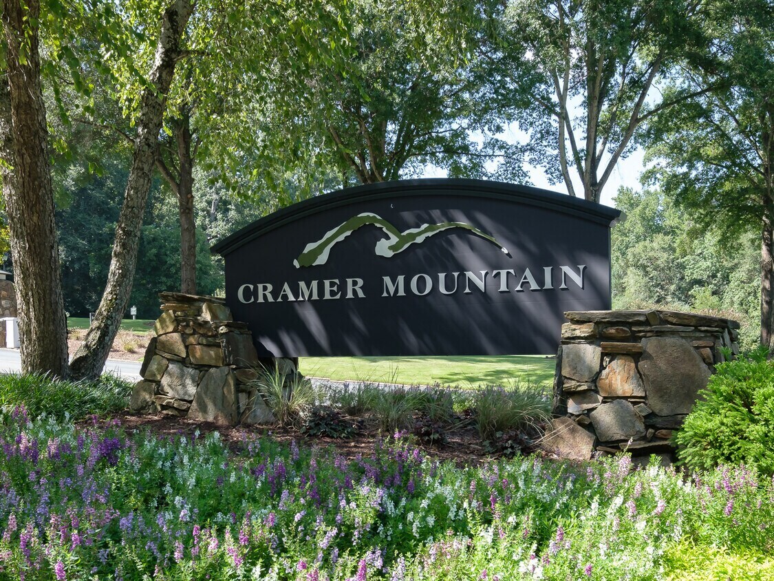 102 Hidden Pastures Dr, Cramerton, NC 28032