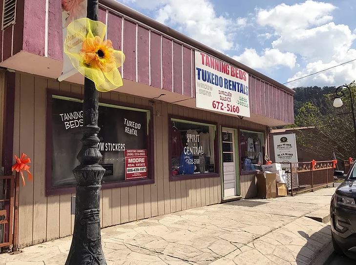 21956 Main St, Hyden, KY for sale - Building Photo - Image 1 of 1