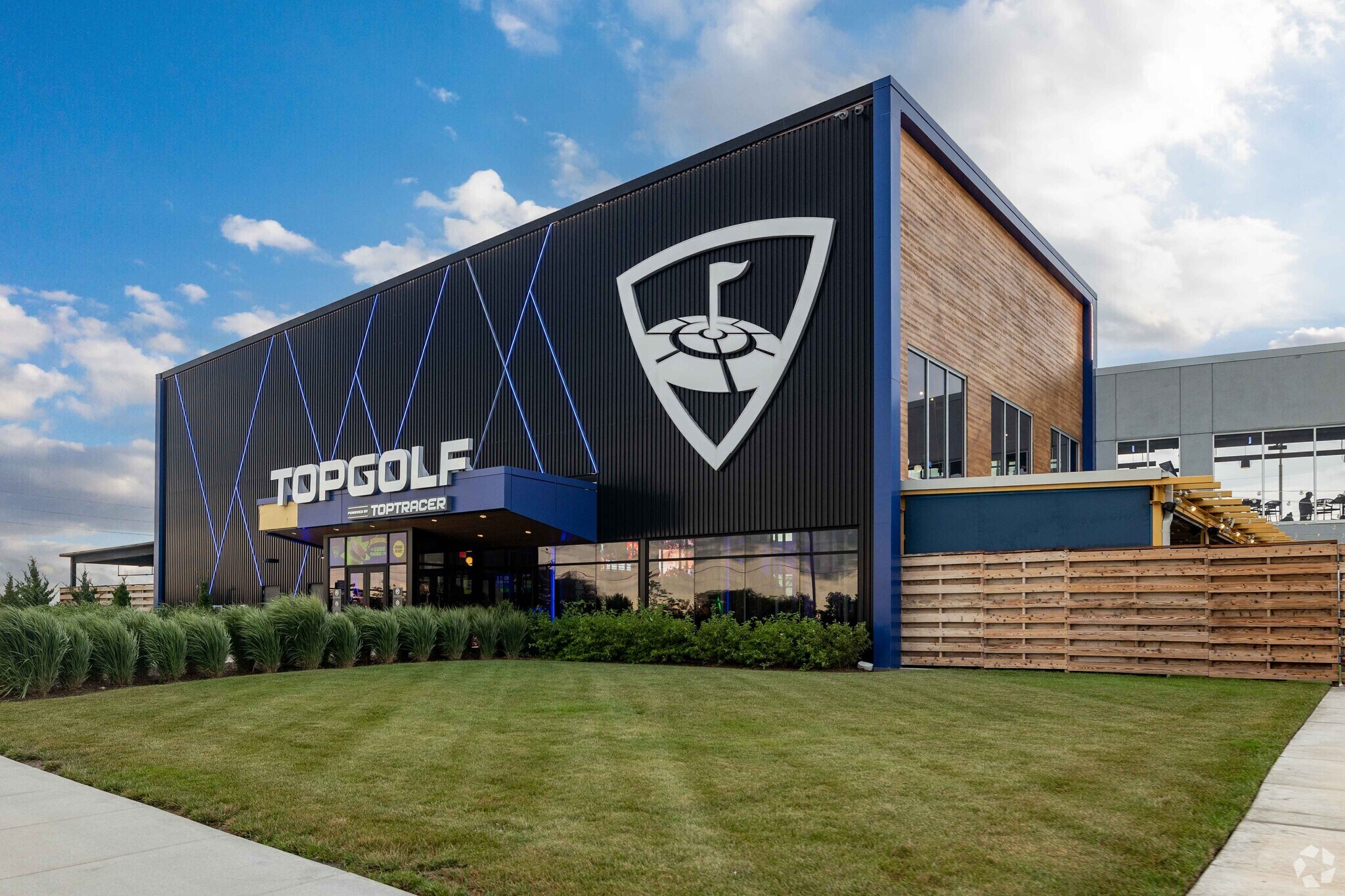 2975 N Greenwich Rd, Wichita, KS for sale Primary Photo- Image 1 of 4