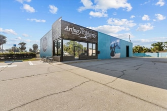 3350 Tyrone Blvd N, Saint Petersburg, FL for lease Building Photo- Image 2 of 11