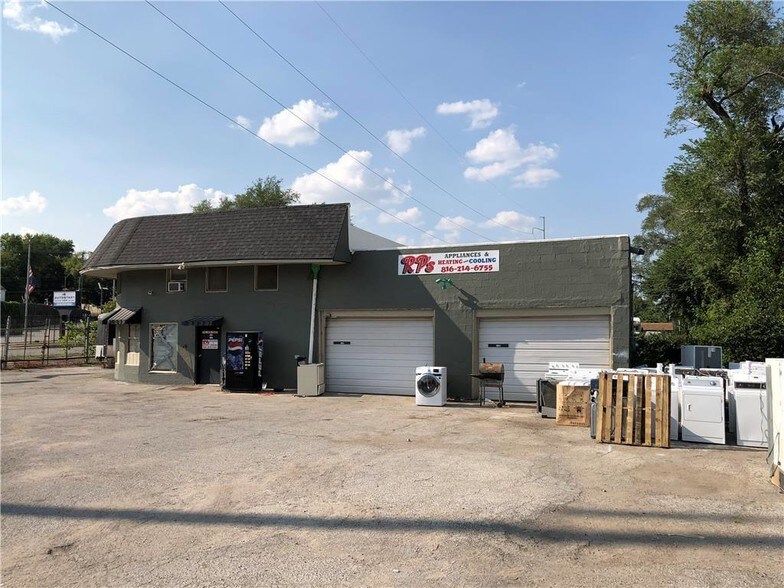 7243 Troost Ave, Kansas City, MO 64131