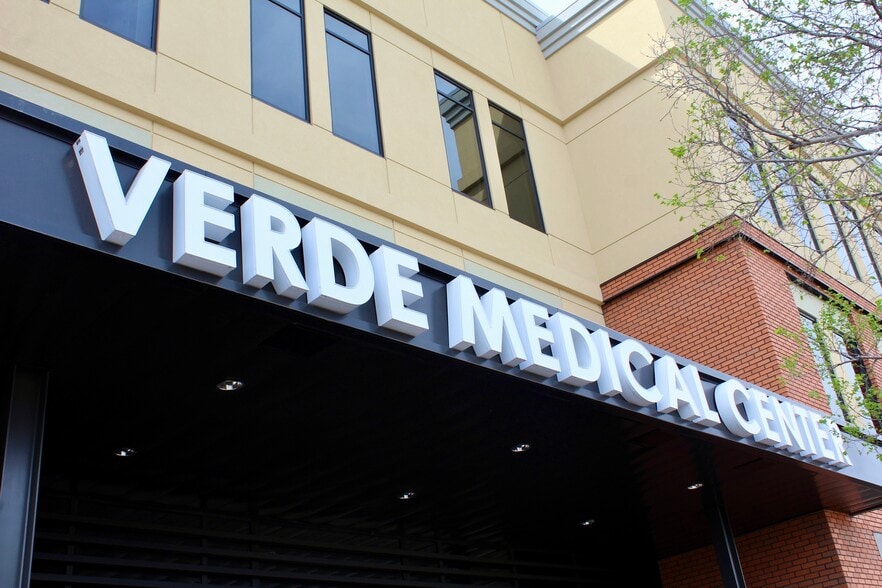 3875 E Williams Field Rd, Gilbert, AZ for lease - Building Photo - Image 2 of 5