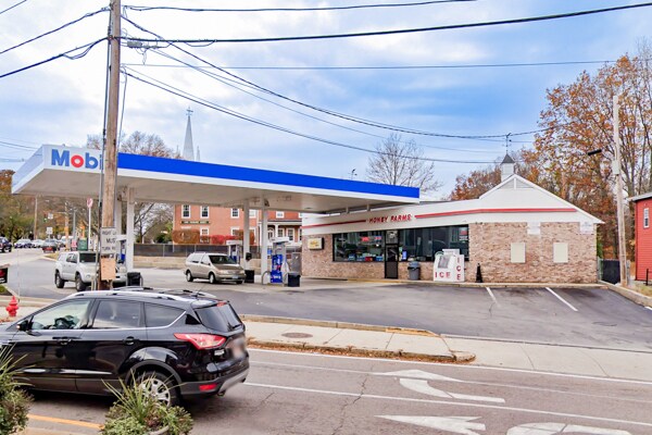 1 N Main St, Uxbridge, MA for sale Building Photo- Image 1 of 1