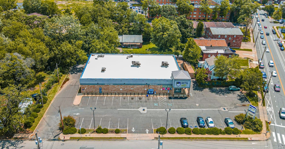 2503 Welsh Rd, Philadelphia, PA for lease - Building Photo - Image 3 of 5