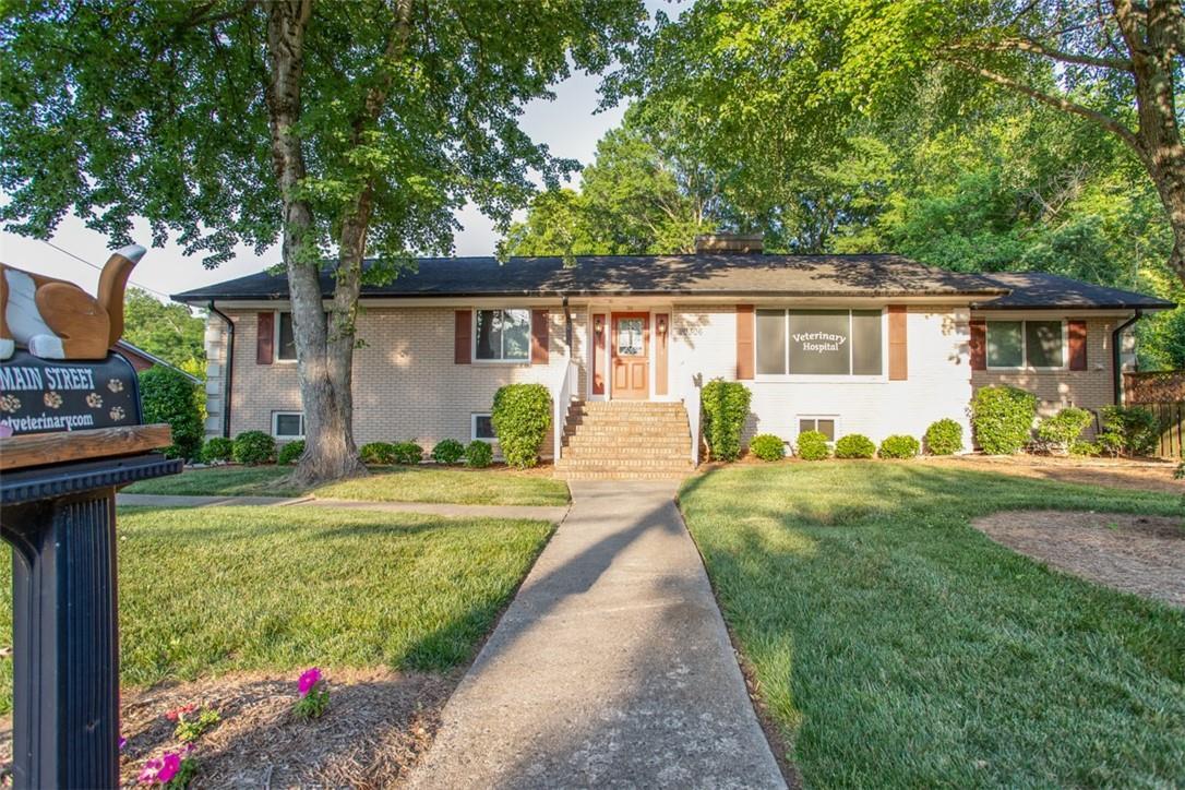 20306 N Main St, Cornelius, NC for sale Building Photo- Image 1 of 1