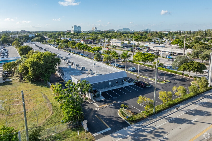 900-964 NE 62nd St, Fort Lauderdale, FL for lease - Building Photo - Image 3 of 4
