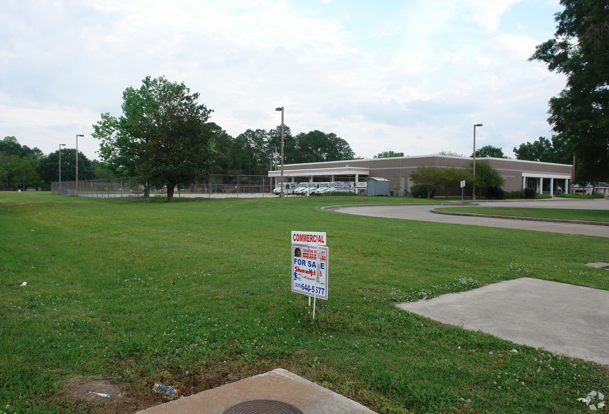 1600-blk S Burnside Ave, Gonzales, LA for sale Primary Photo- Image 1 of 2