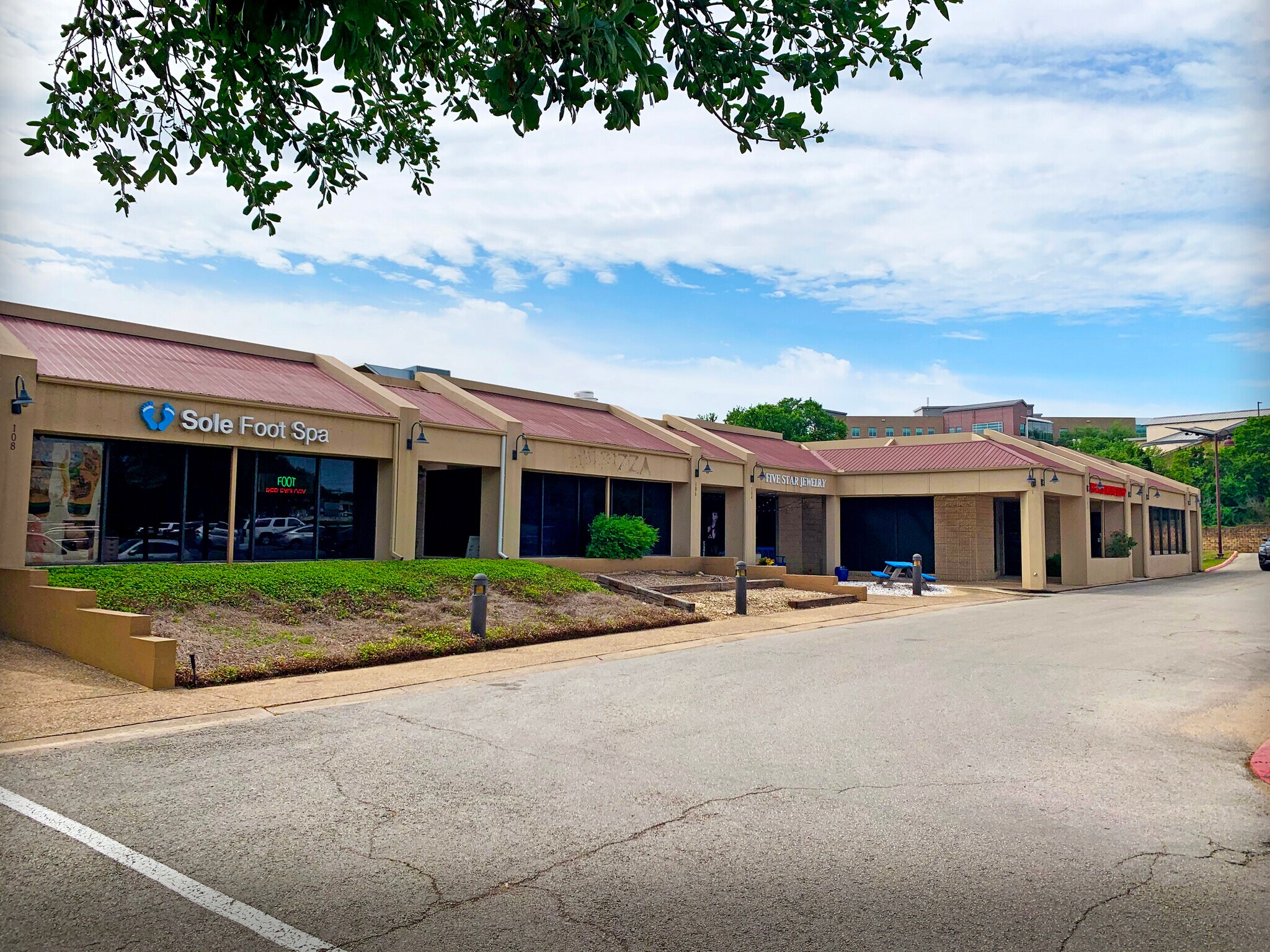 2712 Bee Caves Rd, Rollingwood, TX for sale Primary Photo- Image 1 of 1