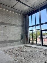 2233 Hollywood Blvd, Hollywood, FL for lease Building Photo- Image 2 of 5